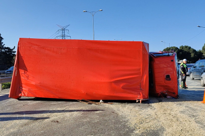 Bayrampaşa'da otomobilin çarptığı kamyon devrildi; 1 çocuk öldü, 6 kişi yaralandı