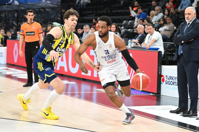 Fenerbahçe Beko, Anadolu Efes’i 89-73 mağlup etti