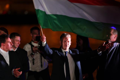 Macaristan'da seçimi kazanan Magyar: Ülkemiz Avrupa'ya dönmek istiyor