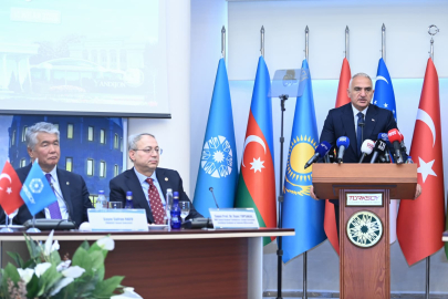 Bakan Ersoy'dan Türk dünyası çıkışı: Birliğimizi diri tutmak zorundayız