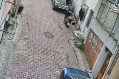 Kağıthane’de 3'üncü kata tırmanıp hırsızlık yaptı; mahalleli arkasından bağırdı