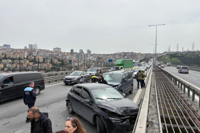 Kağıthane’de zincirleme trafik kazası; 6 araç hasar gördü