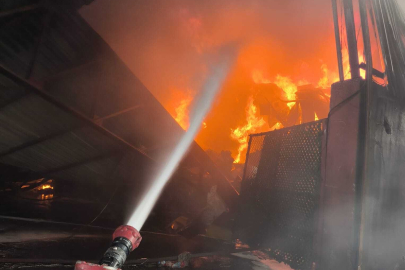 Adana’da geri dönüşüm tesisinde yangın