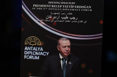 Cumhurbaşkanı Erdoğan'ın ADF konuşması 3 dilde kitaplaştırıldı