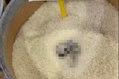 Açıkta satılan pirinçte kedi dışkısı görüldü, markete 52 bin TL ceza kesildi