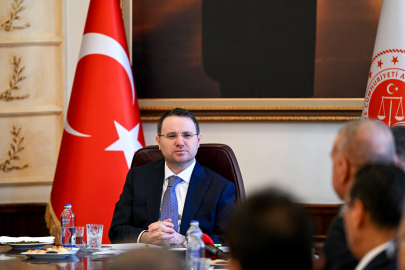 Gürlek: Faili meçhuller ve takipsizlik verilen tüm dosyalar inceleniyor