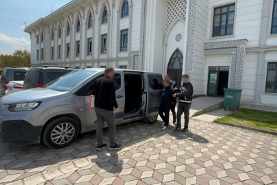 Kamyonet hırsızı, sahte kimlikle kaldığı otelde yakalandı