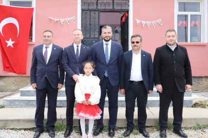 1 öğretmen 1 öğrencili okulda 23 Nisan kutlaması