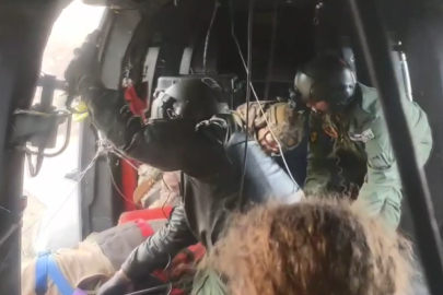 Artvin’de dağlık arazide yaralanan vatandaşımız helikopterle Erzurum’a ulaştırıldı