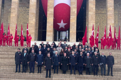 Bakan Tekin, öğrencilerle Anıtkabir'i ziyaret etti