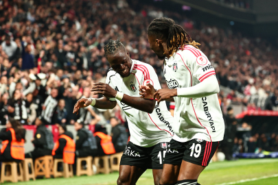 Beşiktaş, Corendon Alanyaspor'u 3-0 mağlup ederek yarı finale yükseldi