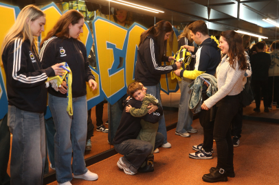 EuroLeague şampiyonu Fenerbahçe Opetli basketbolcular, taraftarlarla buluştu