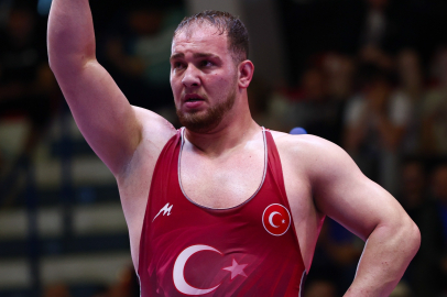 Milli güreşçi Hakan Büyükçıngıl, 125 kiloda Avrupa üçüncüsü oldu