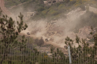 İsrail, Lübnan'a hava saldırıları başlattı