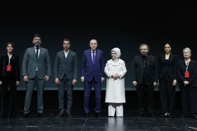 Cumhurbaşkanı Erdoğan ‘Bir Adam Yaratmak’ filminin galasına katıldı