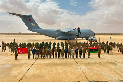 Libya'nın doğu ve batı unsurları ilk kez bir araya geldi