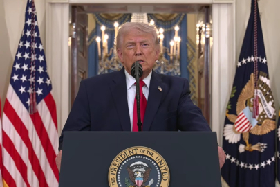 Trump: AB menşeli otomobil ve kamyonlara uygulanan tarife yüzde 25'e çıkarılacak