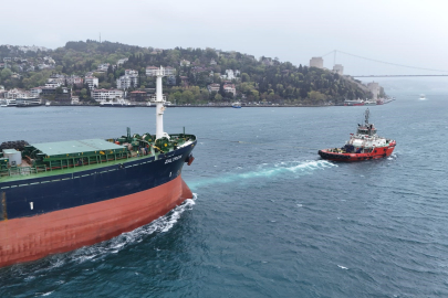 İstanbul Boğazı'nda gemi arızası: Trafik çift yönlü askıya alındı