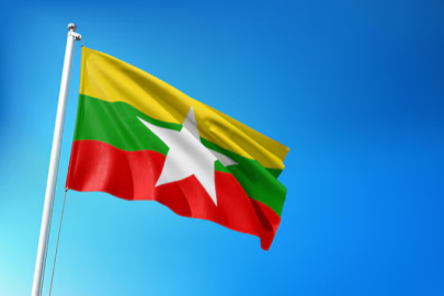 Myanmar'da kamyon devrildi: 16 ölü, 21 yaralı