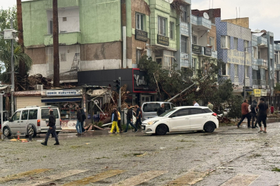 Şanlıurfa'da sağanak ve dolu: 12 yaralı