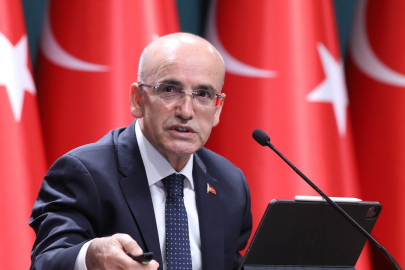 Şimşek: Yıllıklandırılmış ihracat tarihimizin en yüksek seviyesinde
