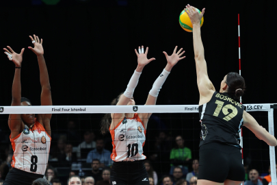 Türk finalinde kazanan VakıfBank, 7'nci kez Avrupa şampiyonu oldu