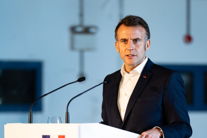 Macron'dan BAE'ye destek