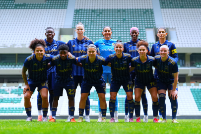 Fenerbahçe'den bir kupa daha: Kadın Futbol Süper Ligi'nde şampiyon oldu