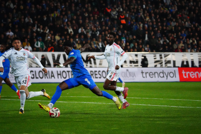 Beşiktaş, Rize deplasmanında puanı paylaştı: 2-2