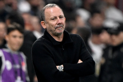 Beşiktaş'ta teknik direktör Sergen Yalçın ile yollar ayrıldı