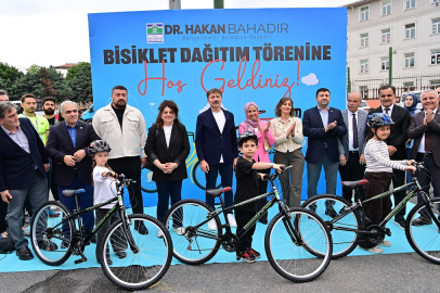 Bahçelievler’de 4 bin 100 çocuğa bisiklet dağıtıldı