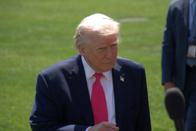 Trump: Hürmüz Boğazı'nda ücretli geçişi kabul etmiyoruz