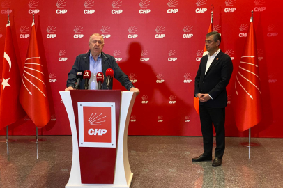 Ümit Özdağ CHP Genel Merkezi'nde: Demokrasiyi savunmak için buradayız
