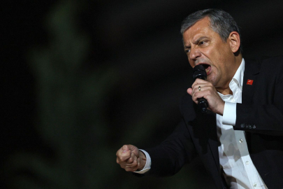 Özgür Özel: Biz en kısa zamanda sandık istiyoruz, kurultay istiyoruz