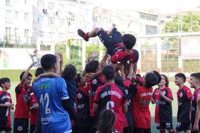 İstanbul Kastamonuspor U13 Takımı şampiyonluğunu ilan etti