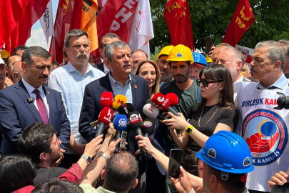 Özgür Özel, alacaklarını alamayan maden işçileriyle bir araya geldi