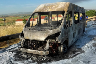 Ankara'da işçi servisi yandı