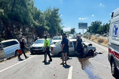 Bodrum’da otomobil ile minibüs çarpıştı: 6 yaralı