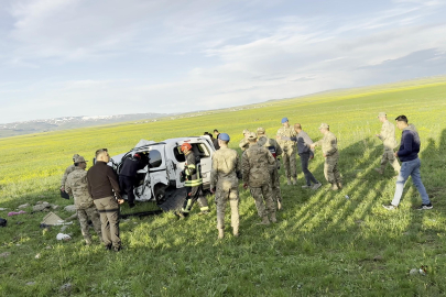 Erzurum'da hafif ticari araç takla attı: 1’i bebek 3 ölü, 4 yaralı