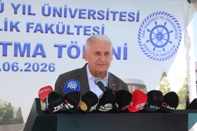 Yıldırım: Denizcilikte Türk bayrağı kara listeden beyaz listeye geçti