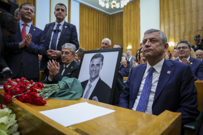 Özgür Özel'den sert çıkış: Burası seçilmişlerin yeridir