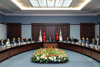 AK Parti'de MYK toplandı