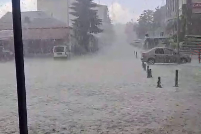 Kars'ta sağanak ve dolu, sele neden oldu