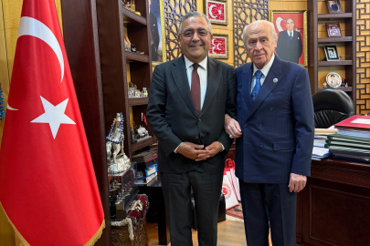 Devlet Bahçeli, Diyarbakır Milletvekili Sezgin Tanrıkulu ile bir araya geldi